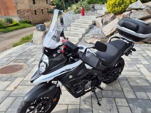 SUZUKI VSTROM 650- 3000KM - 08/2024 - NEUVE