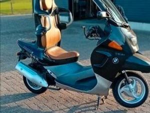 ② BMW C1 200 MET ONDERHOUDSBEURT. SCOOTER ZONDER HELM 15000KM