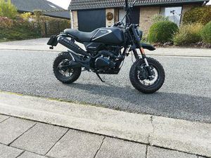 ② BRIXTON CROSSFIRE XS 125 CC