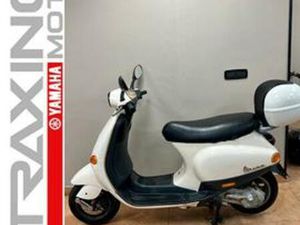 VESPA 50 ET4 CONTO VENDITA BAULETTO CON SCHIENALIN