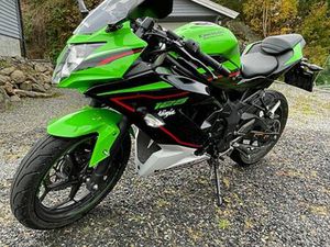 KAWASAKI NINJA 125