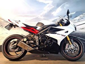 2013 TRIUMPH DAYTONA 675R FOR SALE