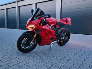 DUCATI PANIGALE V4S