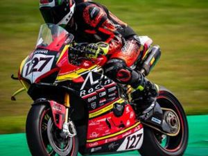 DUCATI V4 RACE 2023, INRUIL BESPREEKBAAR, GRATIS IN DE KLEUR — MOTOREN | DUCATI — MARKTPLAATS