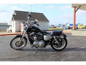 2016 SPORTSTER® SEVENTY-TWO®