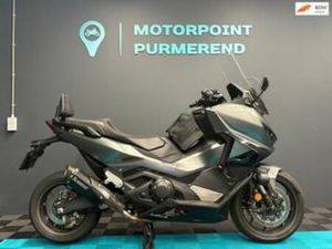 HONDA FORZA 750 DCT 2025 – AKRAPOVIC, 3.709 KM — MOTOREN | HONDA — MARKTPLAATS