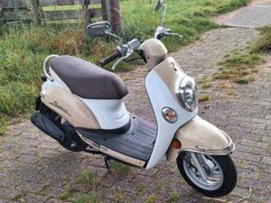 MOOIE KYMCO SENTO SNORSCOOTER INCL BEURT — SCOOTERS | KYMCO — MARKTPLAATS