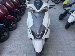 SUZUKI AVENIS 125 4 JAHRE HERSTELLER GARANTIE