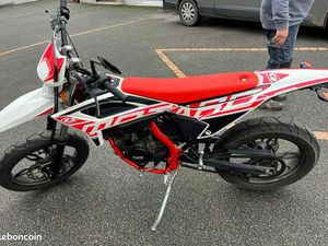 VEND 50 CC BETA RR SPORT