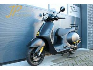 PIAGGIO VESPA GTS 300 SUPERTECH HPE (2022) *ORG.NL* — MOTOREN | PIAGGIO — MARKTPLAATS