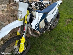MOTO ENDURO 250 TEI