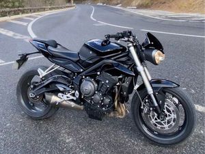 TRIUMPH STREET TRIPLE 660S