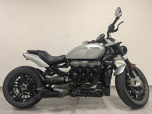 TRIUMPH ROCKET 3 R / 199PS-250NM