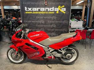HONDA - VFR 750