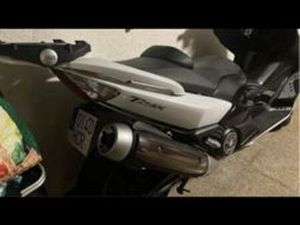 YAMAHA - TMAX 500 BLANCA