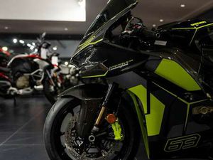 DUCATI PANIGALE V4 LAMBORGHINI