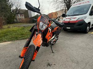 690 SMC R ABS (35 KW)