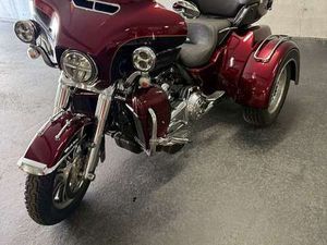 HARLEY DAVIDSON TRIKE