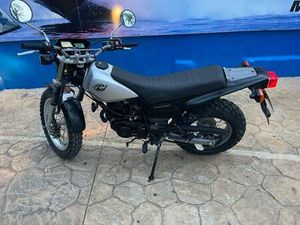 YAMAHA - TW125