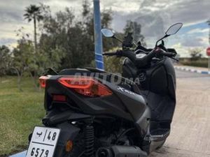 YAMAHA XMAX 300