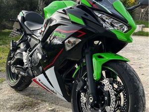 KAWASAKI NINJA 650 A2