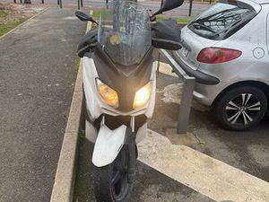 XMAX 125