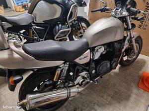 SUZUKI 750 GSX INAZUMA