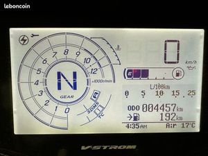 MOTO SUZUKI V-STROM 1050