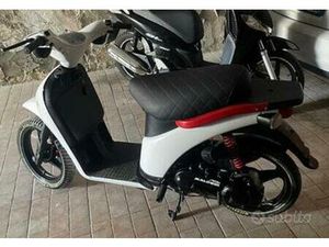 PIAGGIO FREE