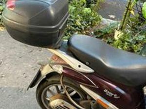 VENDITA PIAGGIO LIBERTY 200 ANNO 2004