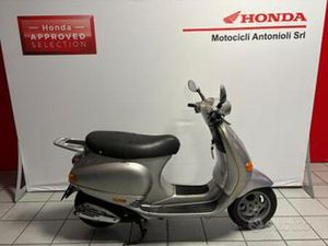 VESPA 125 ET4