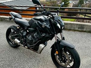 YAMAHA MT-07