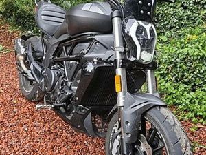 ② BENELLI 502C 13.000 KMS PERMIS A2