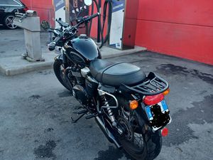 TRIUMPH BONNEVILLE T100 BLACK