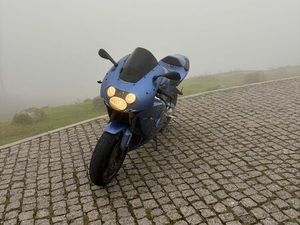 APRILIA RSV1000/ OU TROCO CARRO GASÓLEO 5LUGARES SILVES