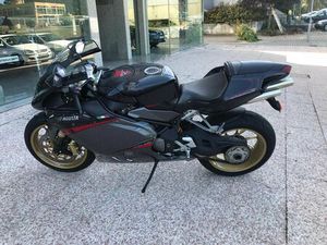 VENDE-SE MV AGUSTA VILA PRAIA DE ÂNCORA