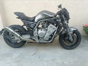 YAMAHA FZS 1000