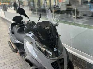 PIAGGIO MP3 400 MP3 400 CC