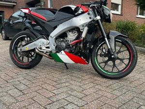 APRILIA RS4 125 CCM NAKED BIKE