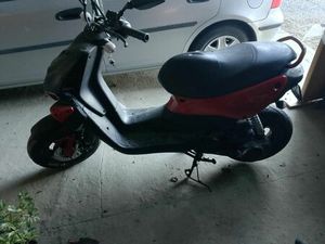 SPRZEDAM. SKUTER KLIMONTÓW