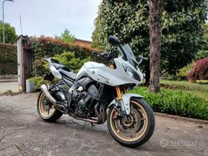 YAMAHA FZ8 - 2010
