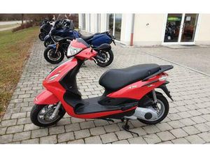 PIAGGIO FLY 125 IN ROT, GEBRAUCHTFAHRZEUG
