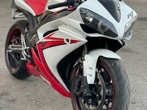 YAMAHA YZF R1 2008 AZEITÃO (SÃO LOURENÇO E SÃO SIMÃO)
