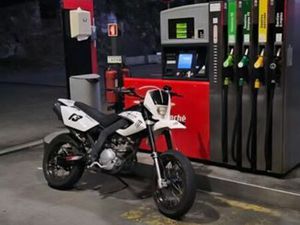 MOTA SUPERMOTARD 125 CC VOUZELA E PAÇOS DE VILHARIGUES