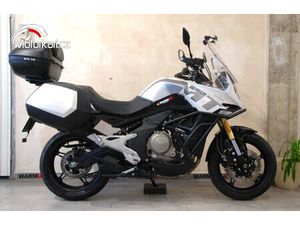 CFMOTO 650 MT PREMIUM - KRÁSNÝ STAV,1.MAJ,STROJ OD NÁS,SERVI