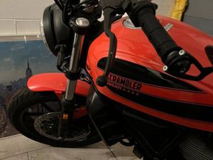 DUCATI SCRAMBLER 400 SIXTY 2