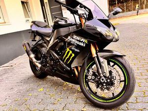 KAWASAKI NINJA ZX10R
