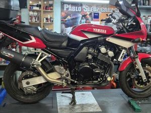 YAMAHA FZS 600 FAZER 2001 BEZ WKLADU DUŻO BAJERÓW OD MOTOCYKLISTY. WARSZAWA MOKOTÓW