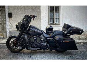 HARLEY-DAVIDSON STREET GLIDE