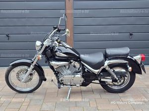 FRISS SZERVIZ. ÚJSZERŰ MINTÁS GUMIK. SZUPER LÁNC SZETT. ÚJ GYERTYÁK